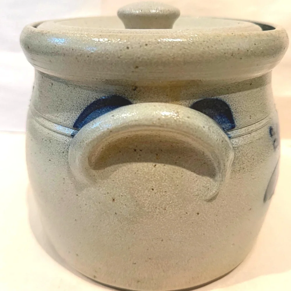 Rowe Pottery Works 1991 Salt Glaze Stoneware Bean Pot Biscuit Jar Blue‎ Heart